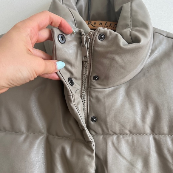 🏷️ SOLD • ZARA • Faux Leather Puffer Vest in Gray Marl • Medium - Picture 7 of 13